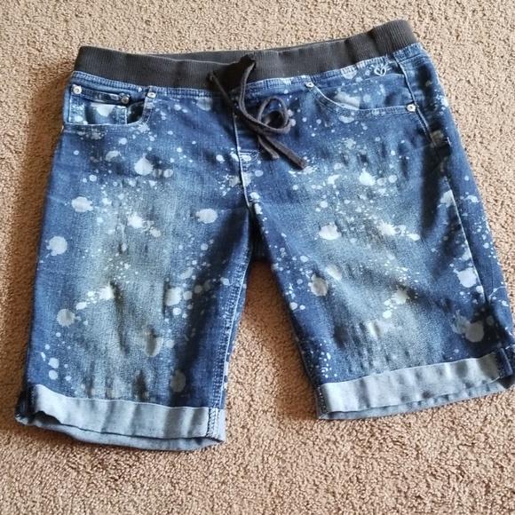 Justice Stretch Denim Shorts - Picture 1 of 8